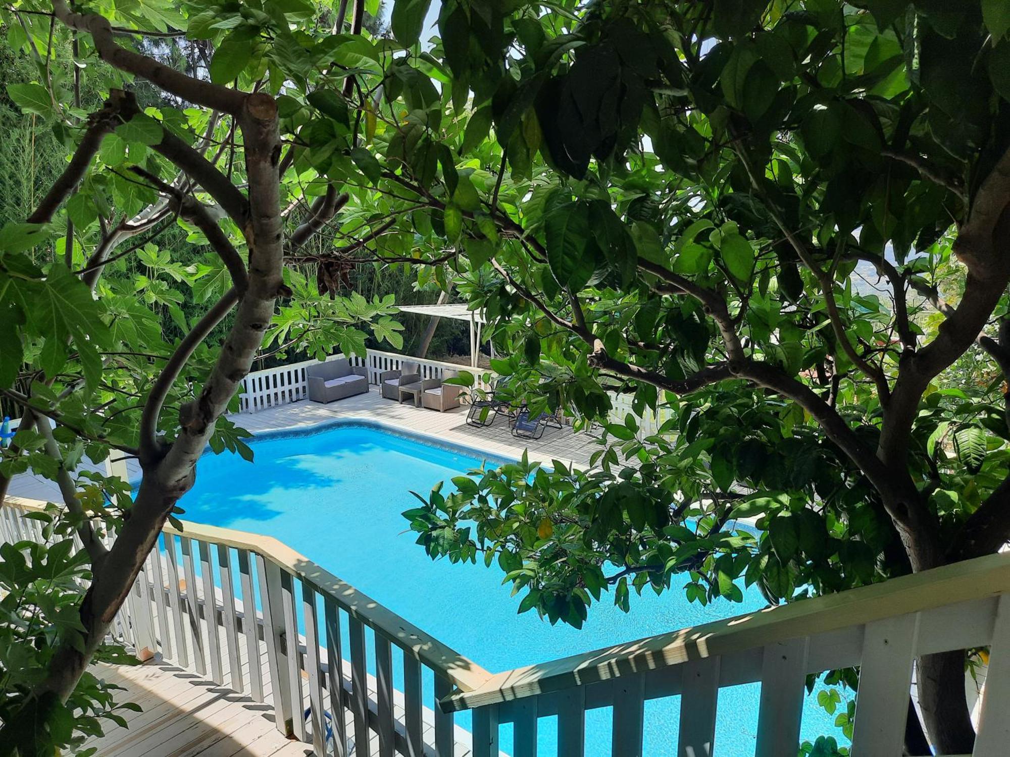 Ha'Seuda Ha'Achrona Suites 아미림 외부 사진