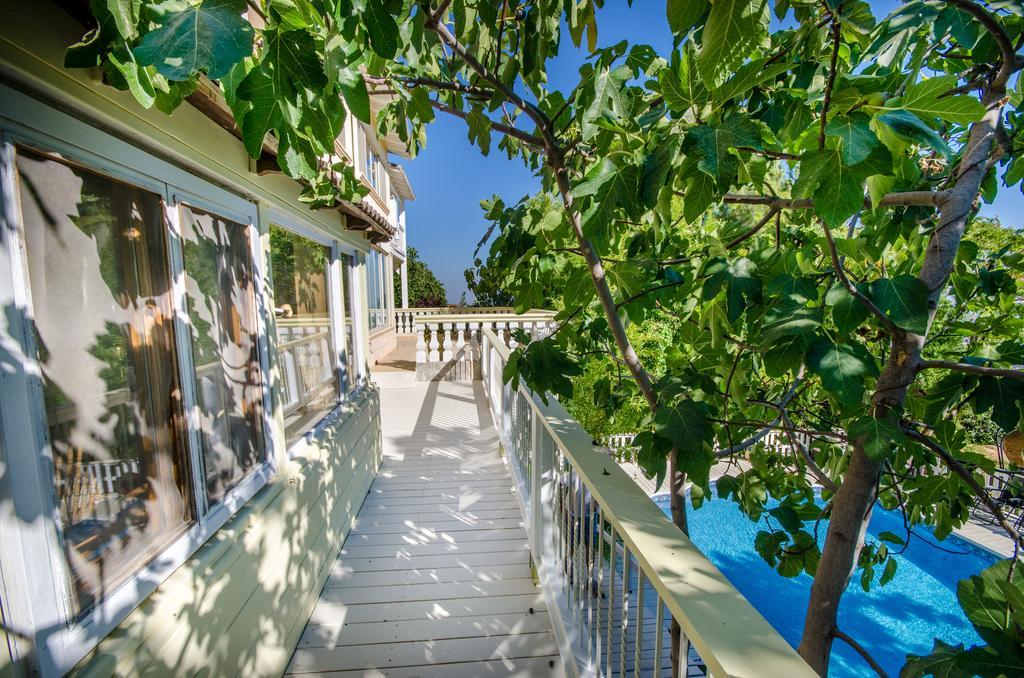 Ha'Seuda Ha'Achrona Suites 아미림 외부 사진